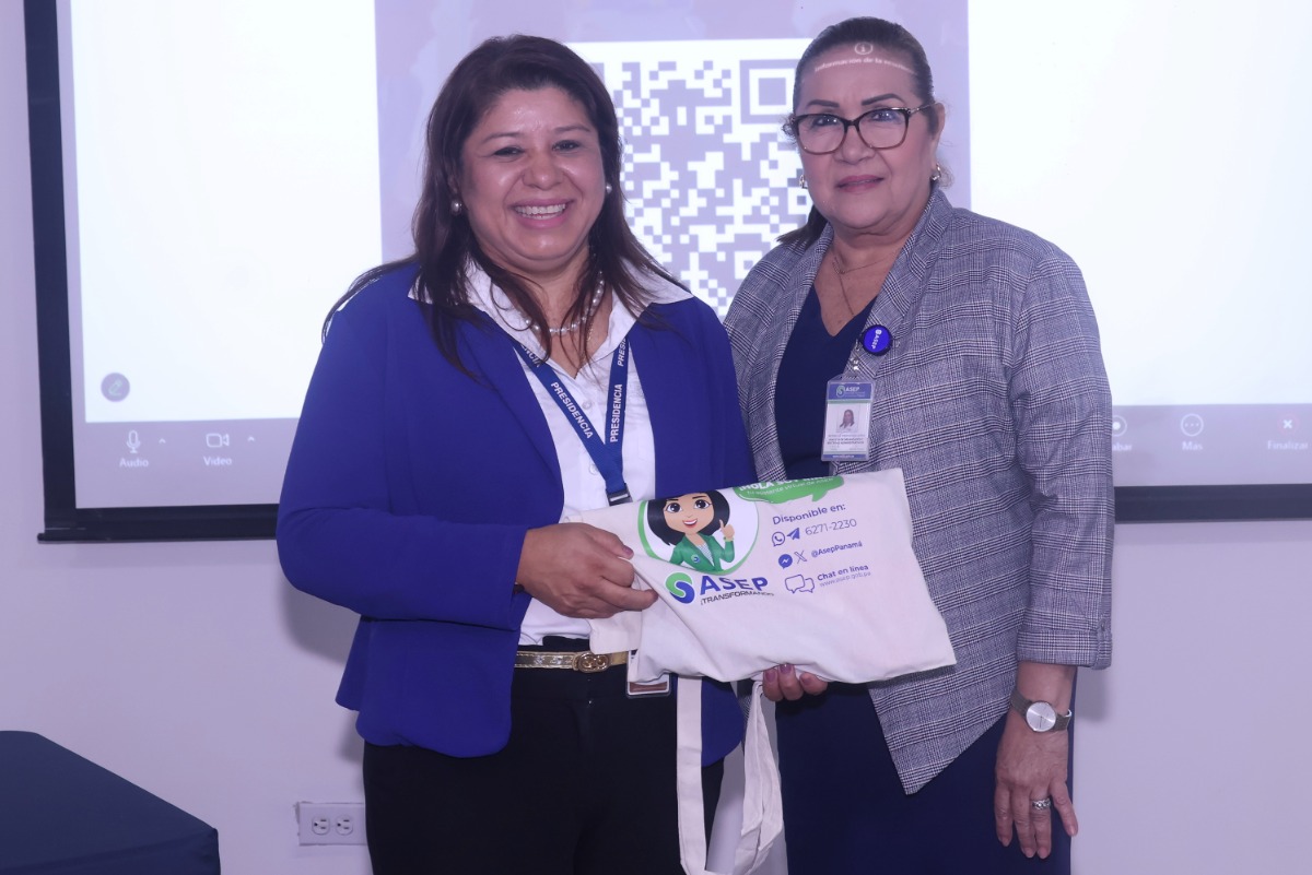 COLABORADORES DE ASEP REFUERZAN COMPETENCIAS SOBRE TRABAJO EN EQUIPO