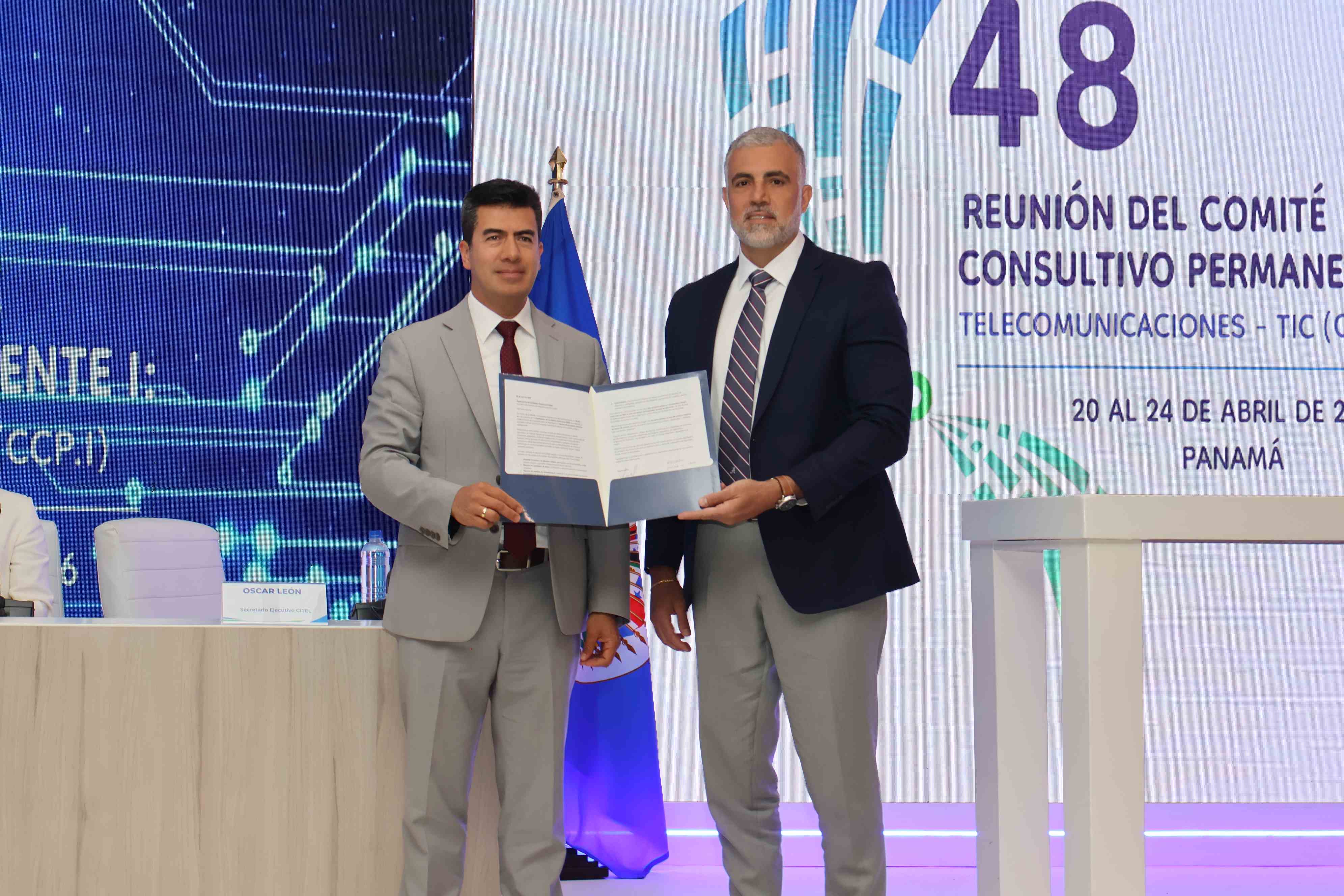 FIRMAN DOS ACUERDO DE TELEMEDICINA Y EMERGENCIAS MÉDICAS EN 48 REUNIÓN DEL CITEL