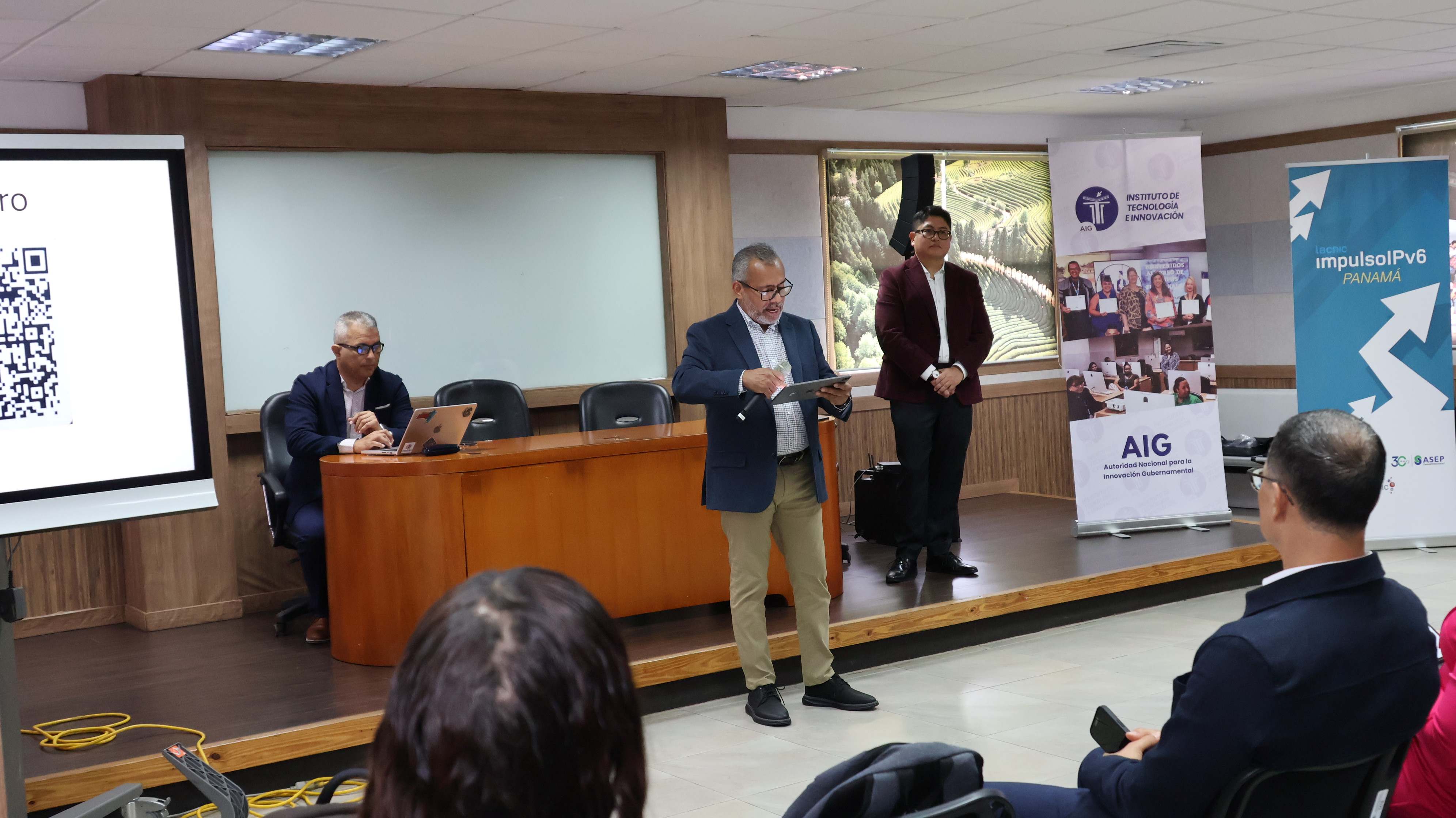 PANAMÁ REAFIRMA COMPROMISO HACIA LA TRANSICIÓN IPV6